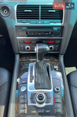 Внедорожник / Кроссовер Audi Q7 2015 в 