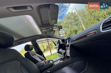 Позашляховик / Кросовер Audi Q7 2013 в 