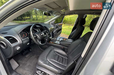 Позашляховик / Кросовер Audi Q7 2013 в 