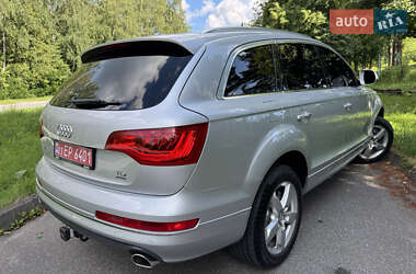 Позашляховик / Кросовер Audi Q7 2013 в 
