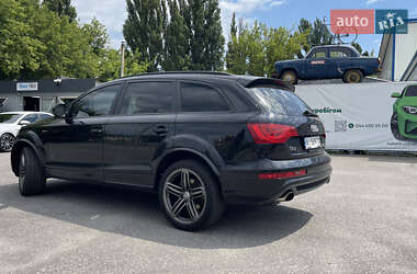 Внедорожник / Кроссовер Audi Q7 2014 в 