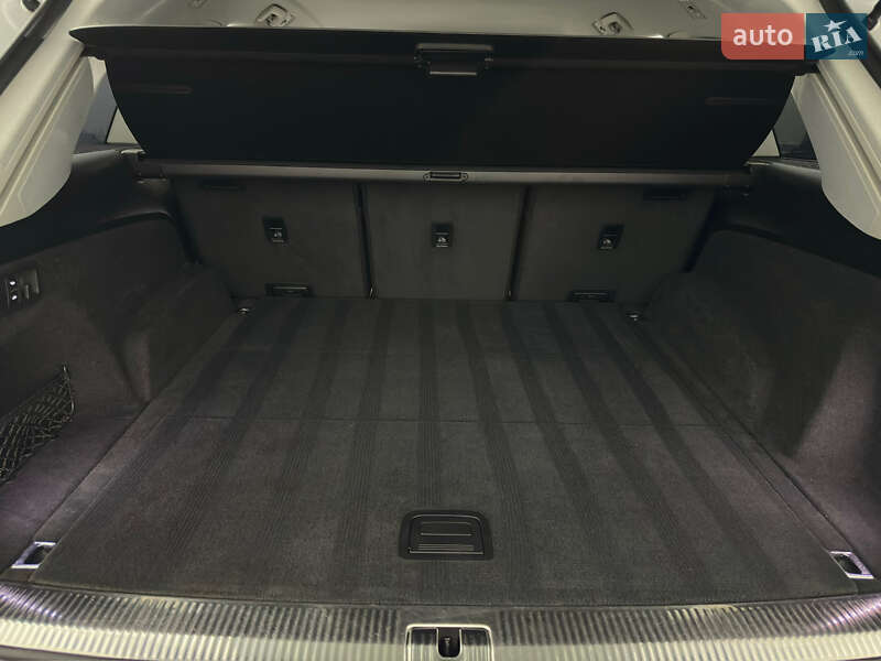 Внедорожник / Кроссовер Audi Q7 2020 в Казатине