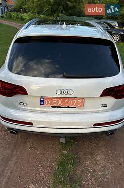 Внедорожник / Кроссовер Audi Q7 2013 в 