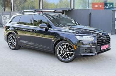 Позашляховик / Кросовер Audi Q7 2017 в 