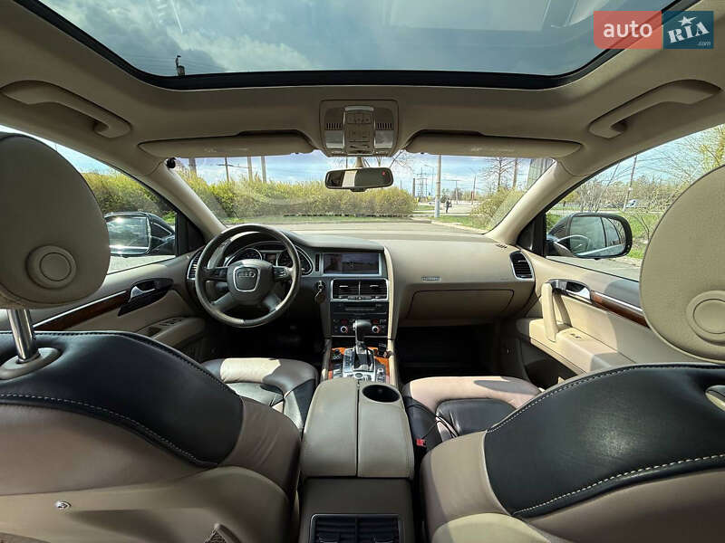 Позашляховик / Кросовер Audi Q7 2007 в Кривому Розі