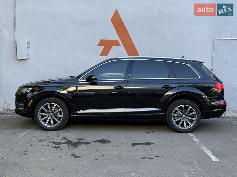 Позашляховик / Кросовер Audi Q7 2017 в Одесі фото 7 Позашляховик / Кросовер Audi Q7 2017 в Одесі