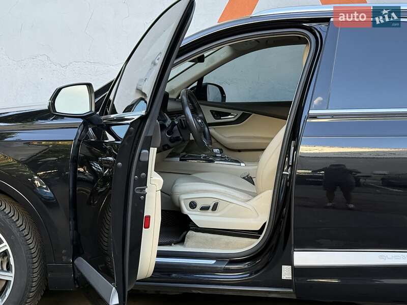 Позашляховик / Кросовер Audi Q7 2017 в Одесі фото 24 Позашляховик / Кросовер Audi Q7 2017 в Одесі