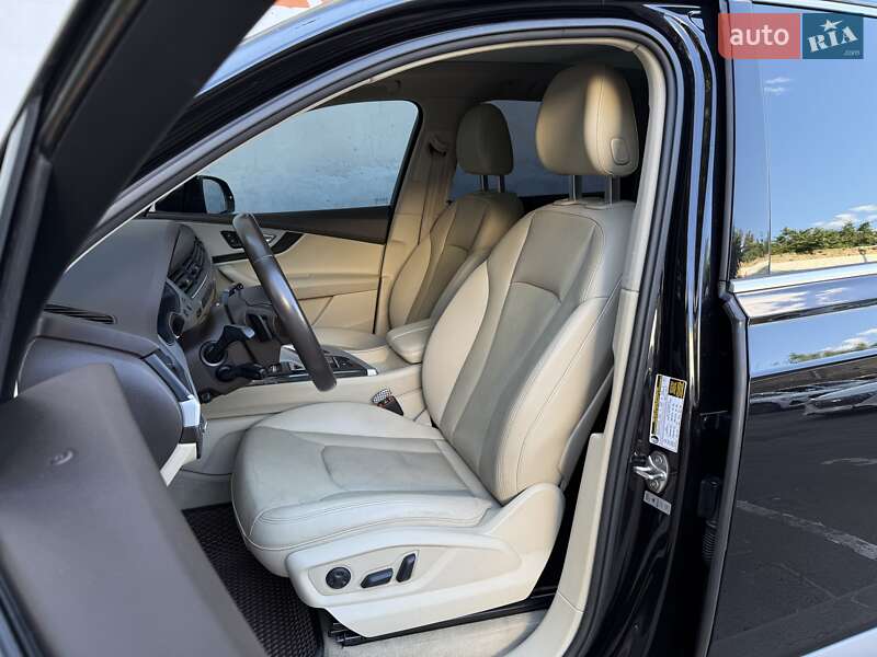 Позашляховик / Кросовер Audi Q7 2017 в Одесі фото 26 Позашляховик / Кросовер Audi Q7 2017 в Одесі