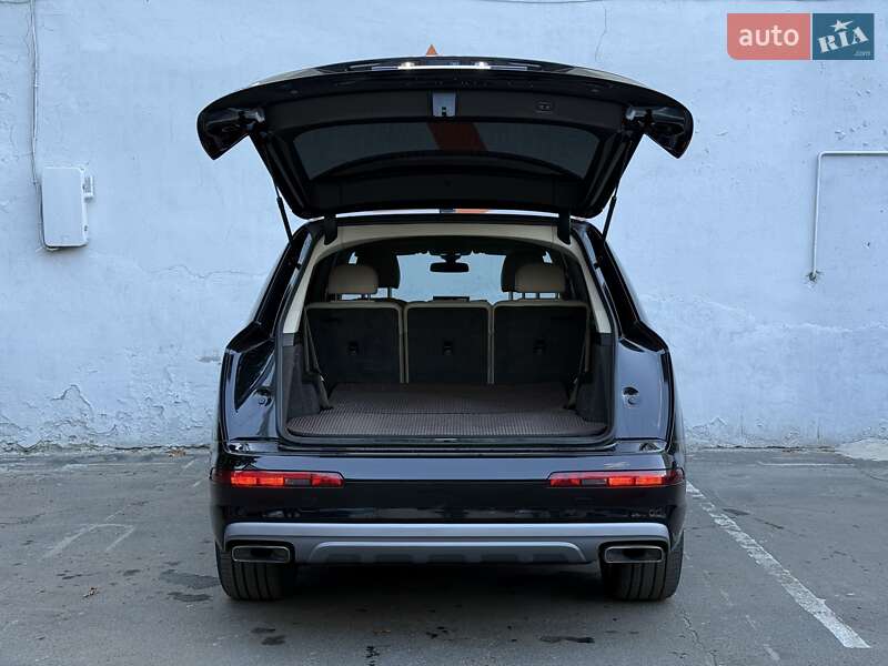 Позашляховик / Кросовер Audi Q7 2017 в Одесі фото 21 Позашляховик / Кросовер Audi Q7 2017 в Одесі