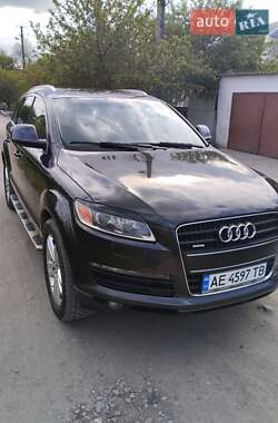 Внедорожник / Кроссовер Audi Q7 2008 в 