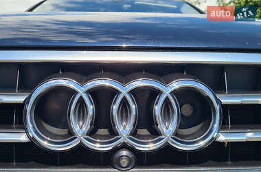 Внедорожник / Кроссовер Audi Q7 2016 в 