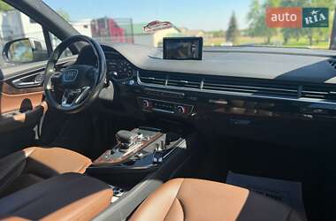 Внедорожник / Кроссовер Audi Q7 2017 в 