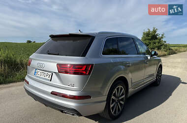 Внедорожник / Кроссовер Audi Q7 2017 в 