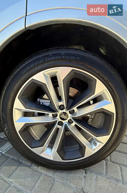 Внедорожник / Кроссовер Audi Q7 2023 в 