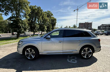 Внедорожник / Кроссовер Audi Q7 2023 в 