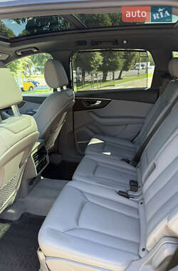 Внедорожник / Кроссовер Audi Q7 2023 в 