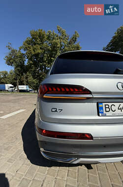 Внедорожник / Кроссовер Audi Q7 2023 в 