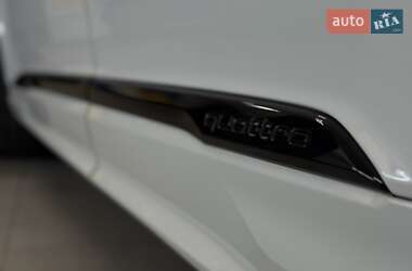 Позашляховик / Кросовер Audi Q7 2020 в 