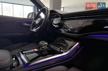 Позашляховик / Кросовер Audi Q7 2020 в 