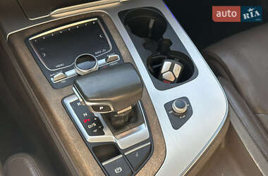 Внедорожник / Кроссовер Audi Q7 2019 в 