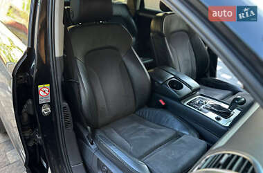 Внедорожник / Кроссовер Audi Q7 2006 в 