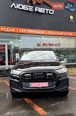Внедорожник / Кроссовер Audi Q7 2022 в 