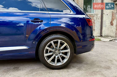 Внедорожник / Кроссовер Audi Q7 2019 в 
