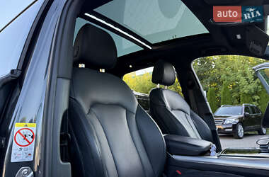 Внедорожник / Кроссовер Audi Q7 2021 в 