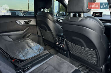 Внедорожник / Кроссовер Audi Q7 2018 в 