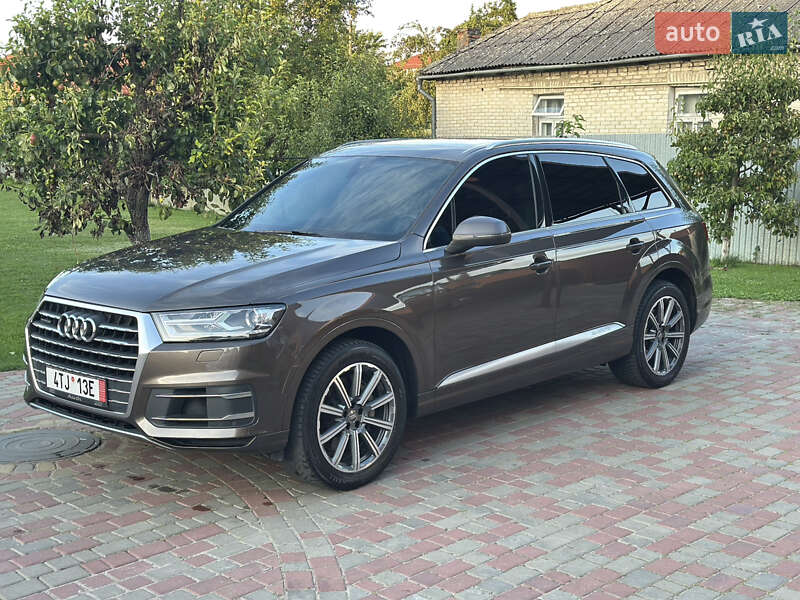 Внедорожник / Кроссовер Audi Q7 2017 в Владимире