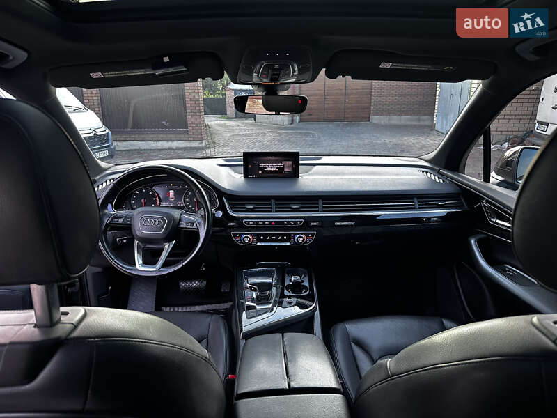 Внедорожник / Кроссовер Audi Q7 2017 в Владимире