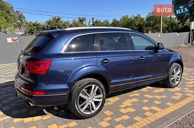 Позашляховик / Кросовер Audi Q7 2015 в 