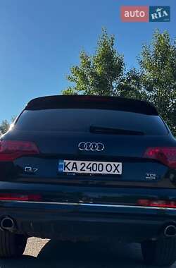 Внедорожник / Кроссовер Audi Q7 2014 в 