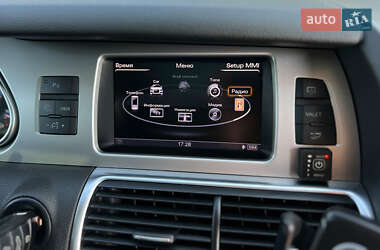 Внедорожник / Кроссовер Audi Q7 2012 в 