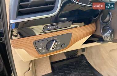 Внедорожник / Кроссовер Audi Q7 2016 в 