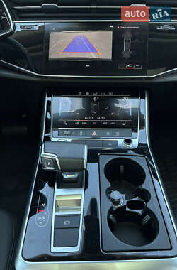Внедорожник / Кроссовер Audi Q7 2020 в 