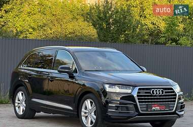 Внедорожник / Кроссовер Audi Q7 2017 в 