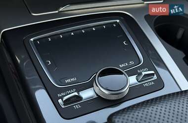 Внедорожник / Кроссовер Audi Q7 2017 в 