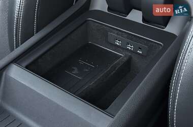 Внедорожник / Кроссовер Audi Q7 2017 в 