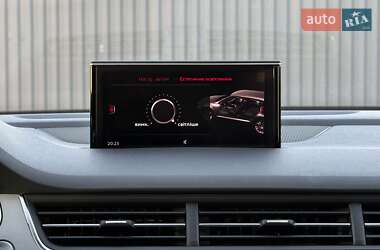 Внедорожник / Кроссовер Audi Q7 2017 в 