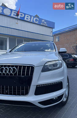 Внедорожник / Кроссовер Audi Q7 2015 в 
