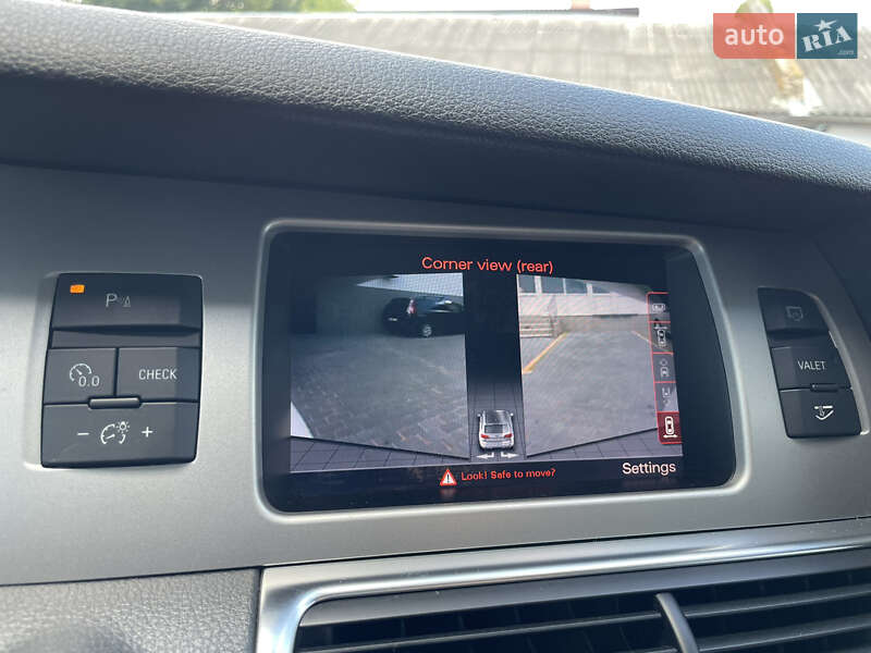 Внедорожник / Кроссовер Audi Q7 2015 в Хмельницком