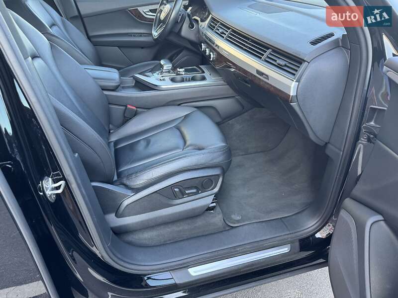 Внедорожник / Кроссовер Audi Q7 2018 в Виннице
