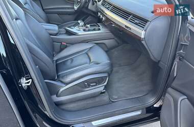 Внедорожник / Кроссовер Audi Q7 2018 в 