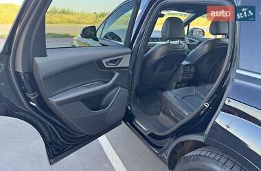 Внедорожник / Кроссовер Audi Q7 2018 в 