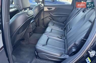 Внедорожник / Кроссовер Audi Q7 2018 в 