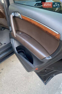 Внедорожник / Кроссовер Audi Q7 2011 в 