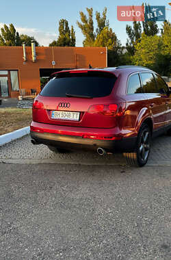 Внедорожник / Кроссовер Audi Q7 2006 в 