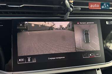 Внедорожник / Кроссовер Audi Q7 2020 в 