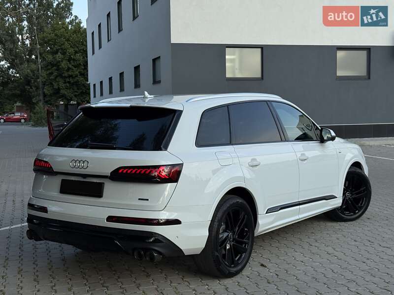 Позашляховик / Кросовер Audi Q7 2020 в Хмельницькому